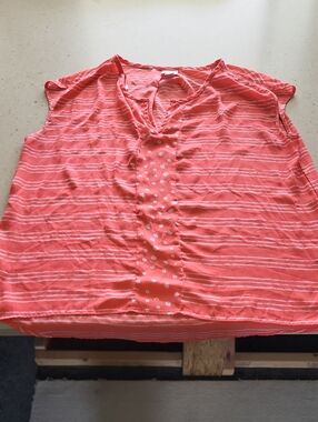 STYLUS Coral Striped Split-Neck Blouse